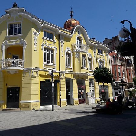 Art Apartment Kiril And Metodi Square Burgas Luaran gambar