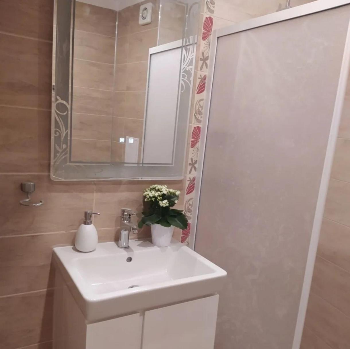 Art Apartment Kiril And Metodi Square Burgas Luaran gambar