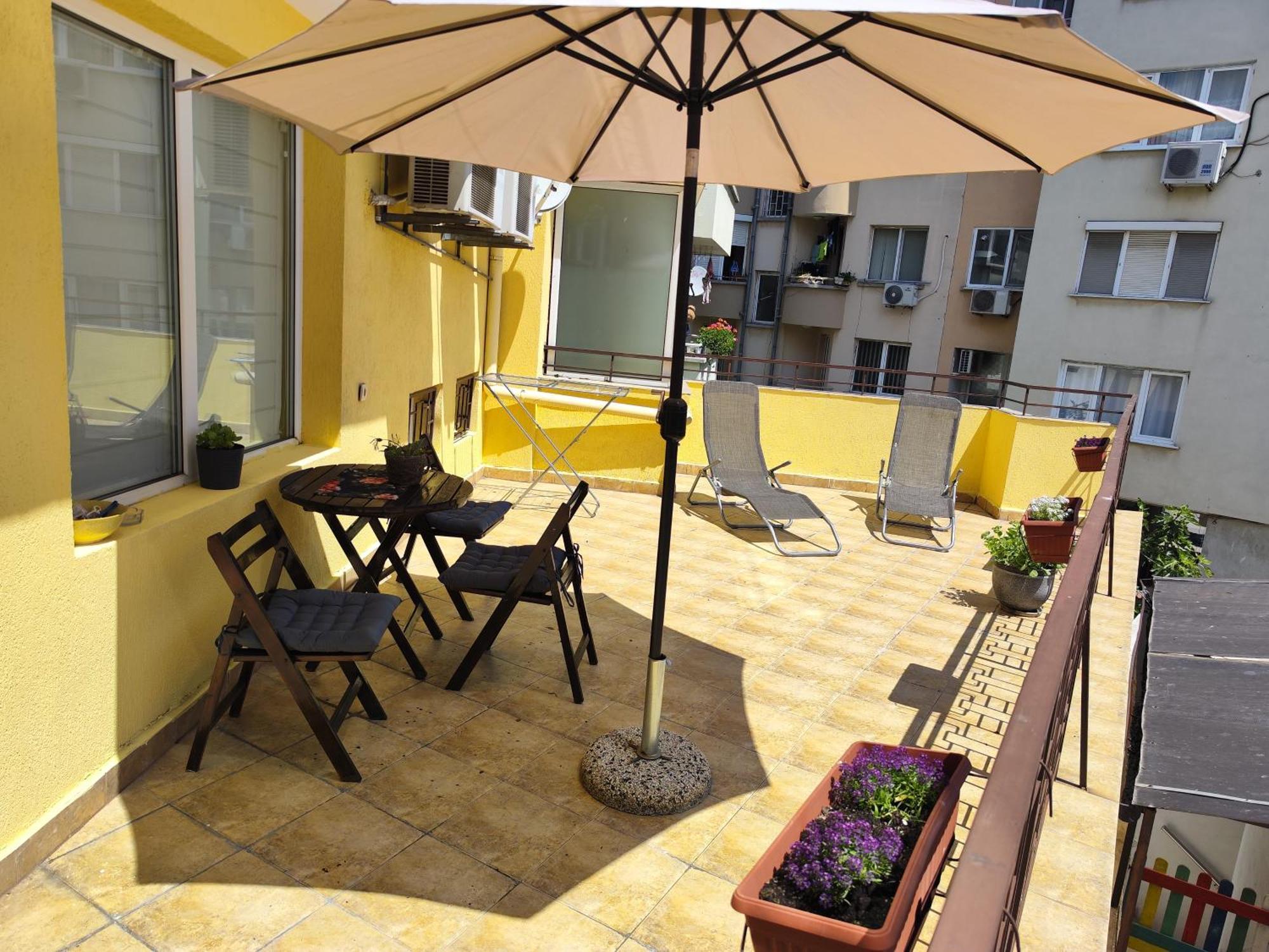 Art Apartment Kiril And Metodi Square Burgas Luaran gambar